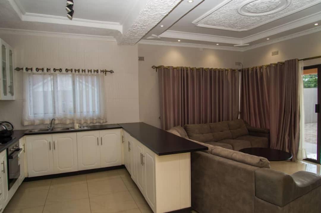 848 Guest House Водопад Виктория Экстерьер фото